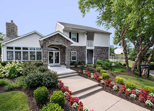 Exterior Community Building at Misty Ridge Apartments located in Woodbridge, VA.