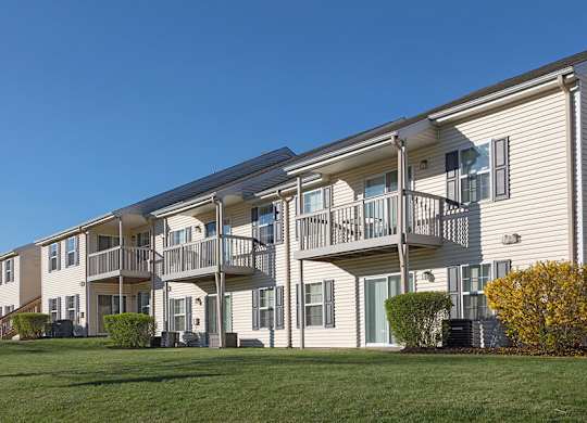 Exterior Community Building at Misty Ridge Apartments located in Woodbridge, VA.