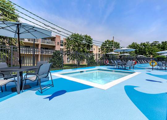 apartment pool at Copper and Quarry Village, Pikesville, Maryland
