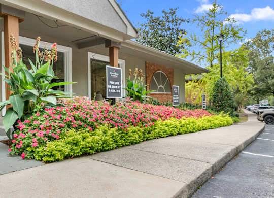Walking Path at Riverchase Landing Apartments, Alabama, 35244