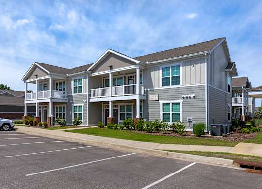 Exterior View at The Villas at Germantown, Memphis, 38125