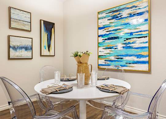 Coffee Table at La Veranda at Polly Lane Apartments, LA 70508