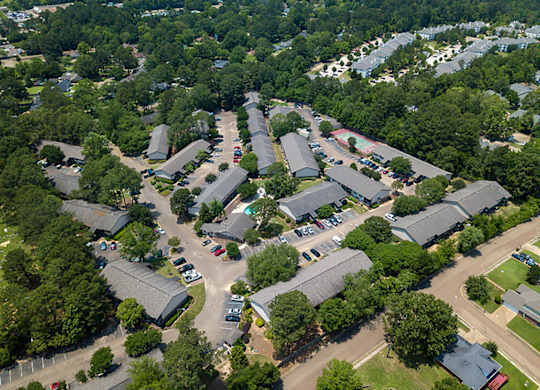 Aerial at Lakeshore Landing Apartments, Ridgeland