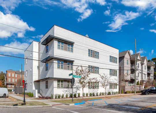 White Building Exterior at Midtown Row Apartments, Alabama, 36106