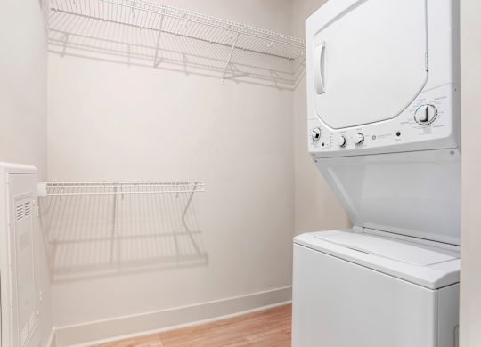 Laundry Room at Midtown Row Apartments, Alabama