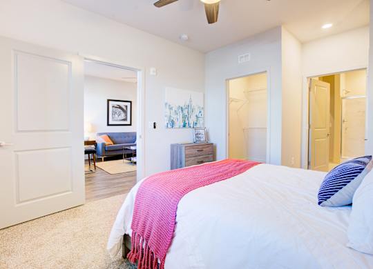 Bedroom at Midtown Row Apartments, Montgomery, AL, 36106
