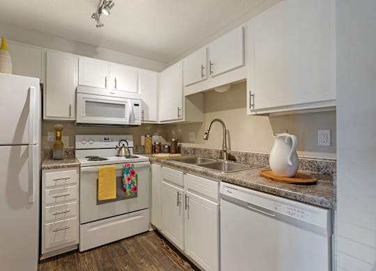 Kitchen at North Creek, Southaven, MS