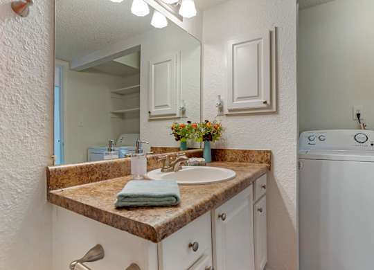 Bathroom at Reflection Pointe, Flowood, MS, 39232