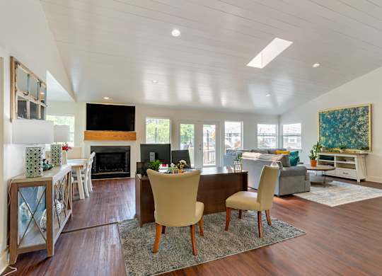 Clubhouse With Fireplace at Reflection Pointe, Flowood, Mississippi