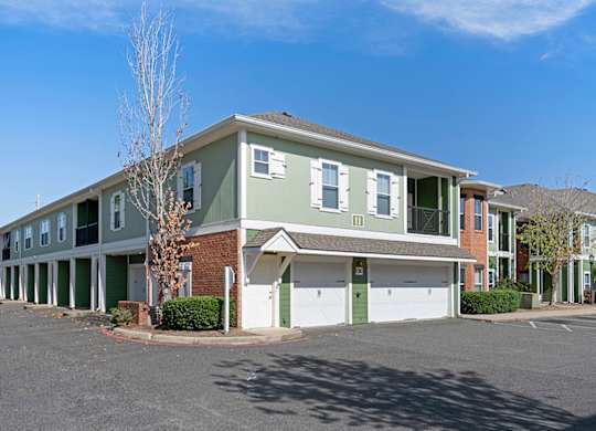 Exterior at Reflections of Island Park Apartments, Shreveport, LA