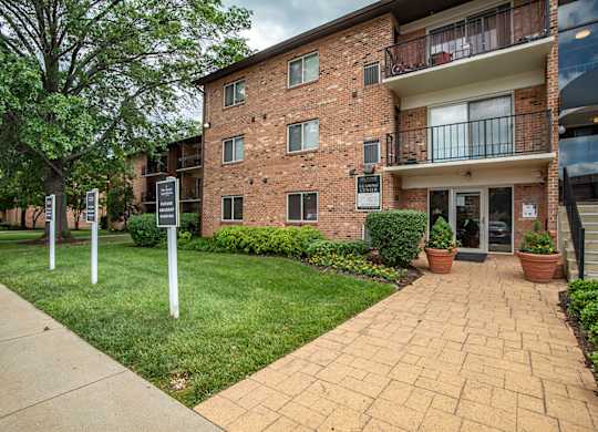 Exquisite Exterior at The Manor/The Manor East Apartments, Leesburg, VA, 20176