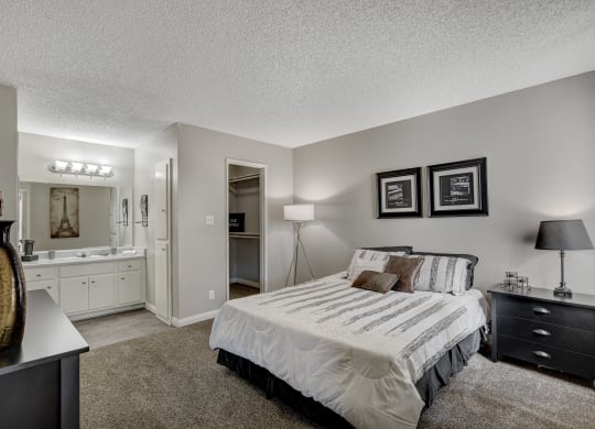 King Size Bedroom at Citrus Apartments, Las Vegas,89101