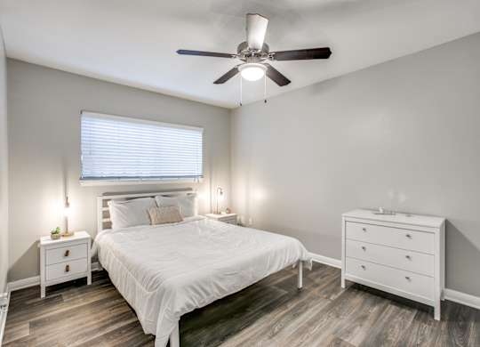 Beautiful Bright Bedroom at Bellaire Oaks Apartments, Houston, 77096