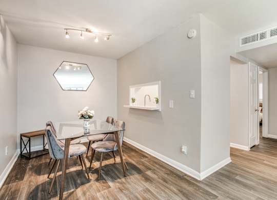 Dining Area at Bellaire Oaks Apartments, Houston, TX