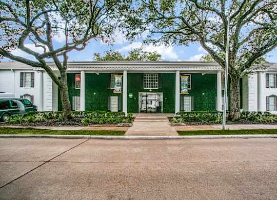 Clubhouse Exterior at Bellaire Oaks Apartments, Houston, Texas