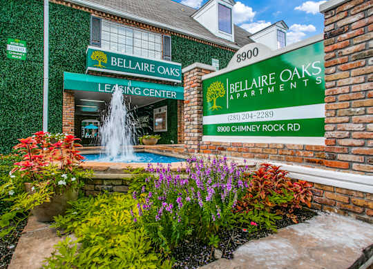 front entrance at Bellaire Oaks Apartments, Houston, TX