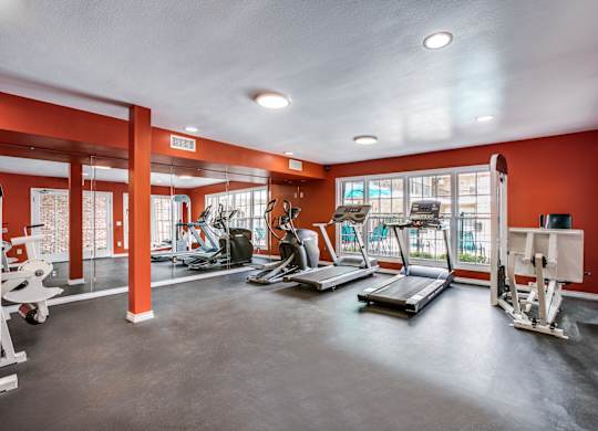 gym at Bellaire Oaks Apartments, Texas