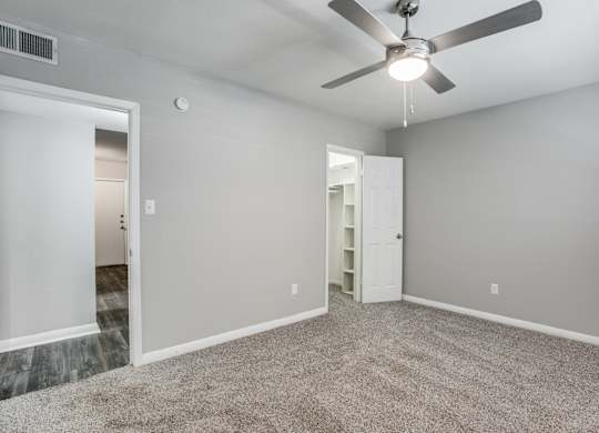 Carpeted Bedroom at Bellaire Oaks Apartments, Texas