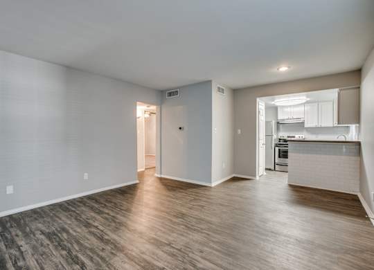 Vacant Living Area at Bellaire Oaks Apartments, Houston, Texas