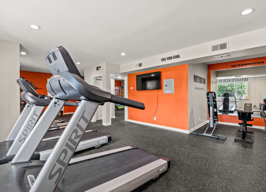 The gym at the enclave at woodbridge apartments in sugar land, tx