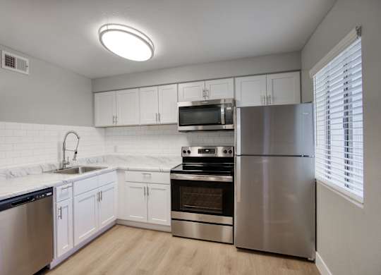 Efficient Appliances In Kitchen at Granite Bay, Phoenix, Arizona, 85023