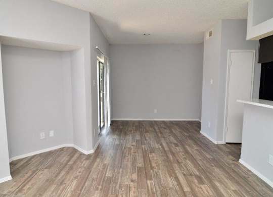 Spacious Living Room at Foxborough Apartments, Irving, 75061