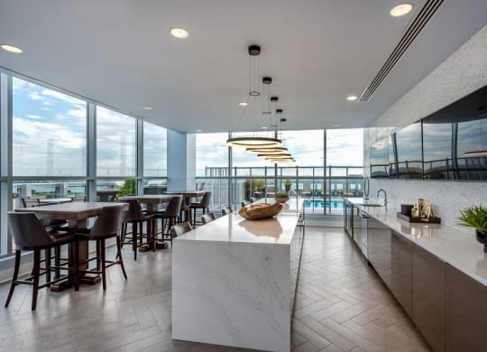 Clubhouse Dining at 220 Twentieth Street, Arlington