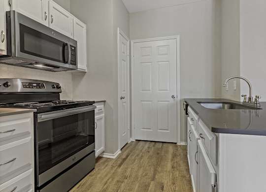 White beehive hexagon back splash, brushed nickel hardware