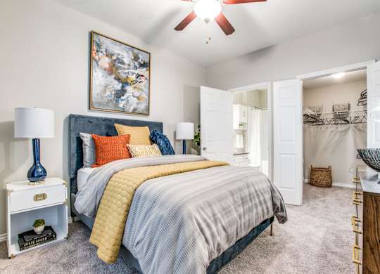 churchill on the park master bedroom