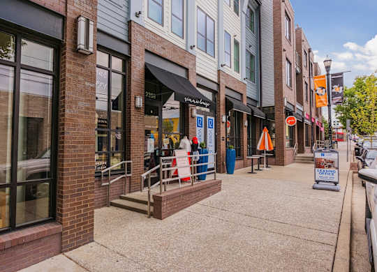 12 South Apartments - Nashville TN - Streetview