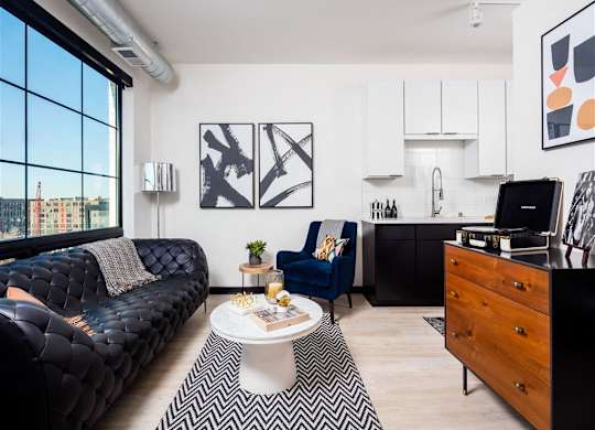 lots of natural light in apartment