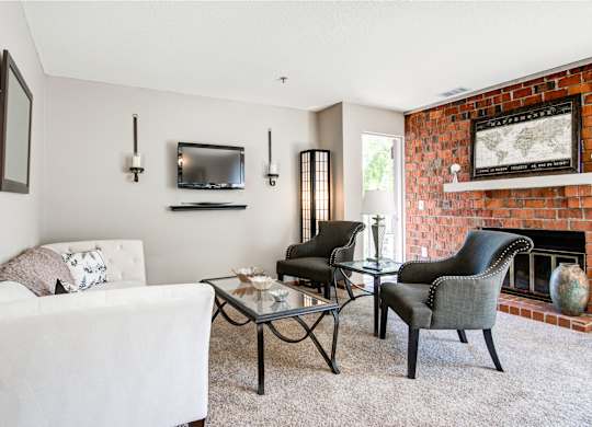lots of natural light in apartment