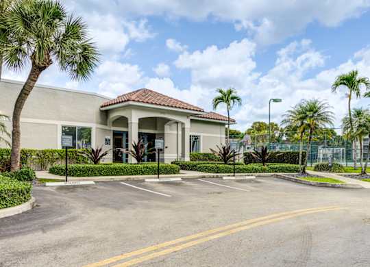 Sole at Sunrise apartments in Sunrise, FL photo of leasing office