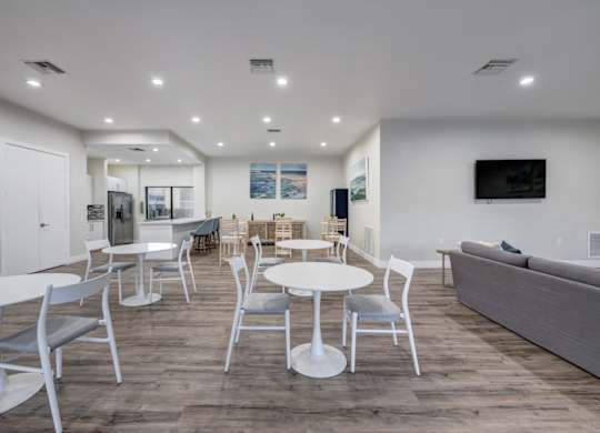 Sole at Sunrise apartments in Sunrise, FL photo of clubhouse