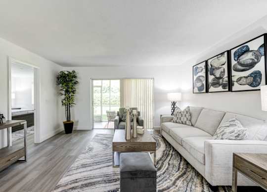 Sole at Sunrise apartments in Sunrise, FL photo of living room