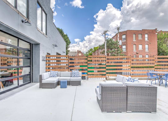 Patio Courtyard & Sundeck