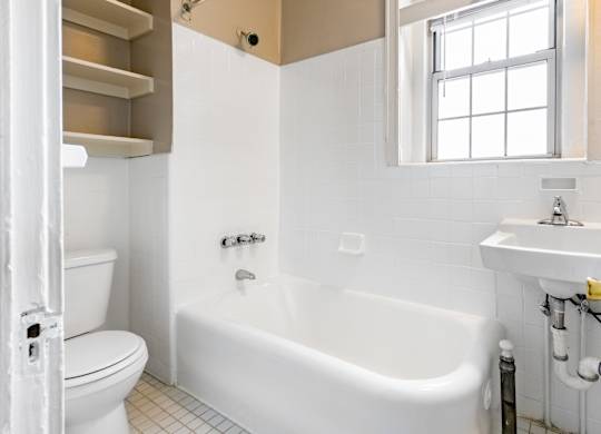 Apartment bathroom at The Melwood