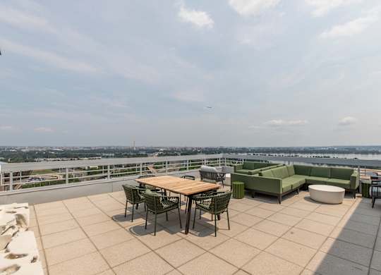 Updated rooftop deck at Lenox Club Apartments at National Landing, VA 22202