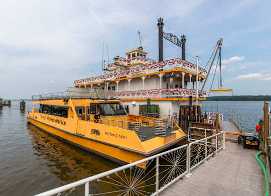 Potomac River Taxi near Mason Hall Apartments in Alexandria, VA 223114