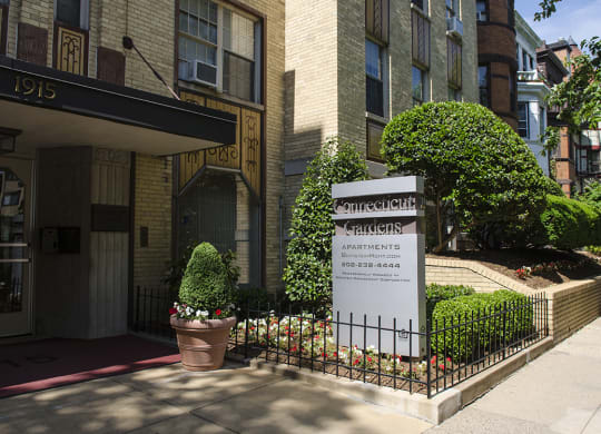 Property Entrance at Connecticut Gardens, Washington