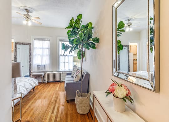 Studio apartment at Highview and Castle Manor, Washington, DC, 20009