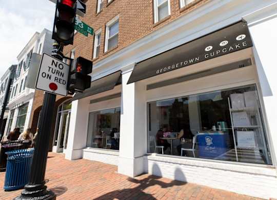Georgetown Cupcake store near Kew Gardens