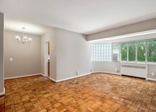 Unfurnished Living Room at 2100 Connecticut, Washington
