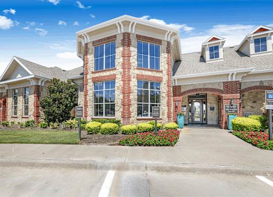 Building Exterior View at The Ranch at Fossil Creek, Haltom City, TX, 76137