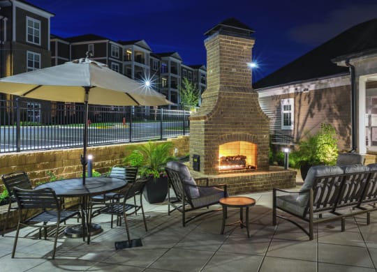 Courtyard with Ample Sitting at Abberly at Southpoint Apartment Homes, Fredericksburg, Virginia