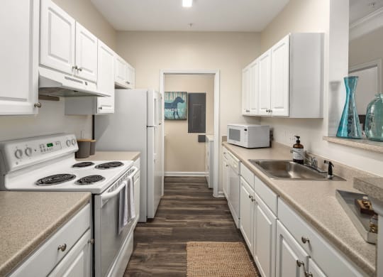 Signature HHHunt Kitchens with Preferred GE Appliances at Abberly Woods Apartment Homes, Charlotte, North Carolina 28216