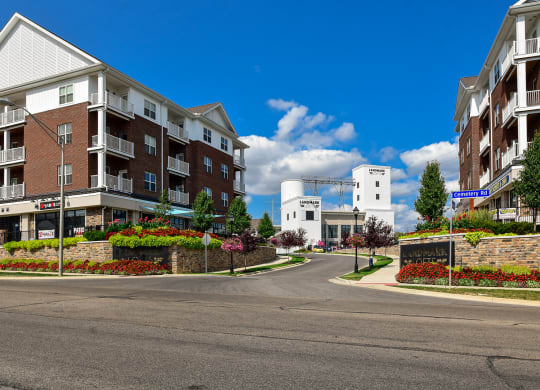 Exterior of Landmark Lofts Apartments in Hilliard Ohio