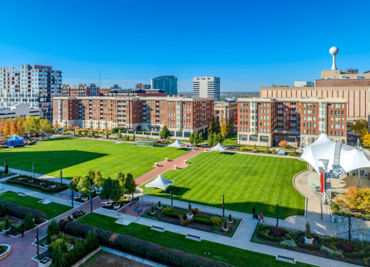 Highpoint on Columbus Commons Luxury Apartments in Downtown Columbus
