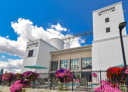 Exterior of Landmark Lofts Apartments in Hilliard Ohio
