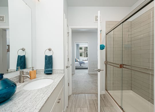 Bathroom at The Pointe at Polaris Apartments
